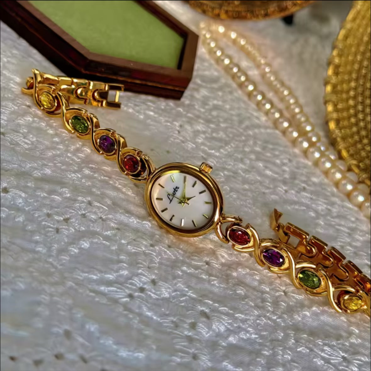 Amalfi - Gemstone Detail Watch