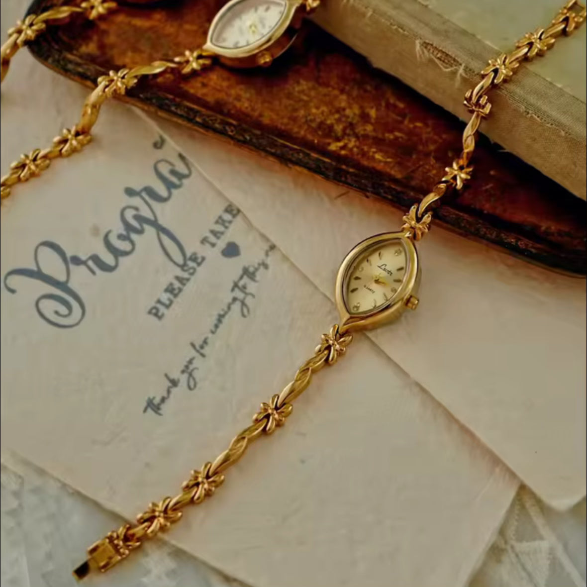 Fiorella - Petal Link Watch