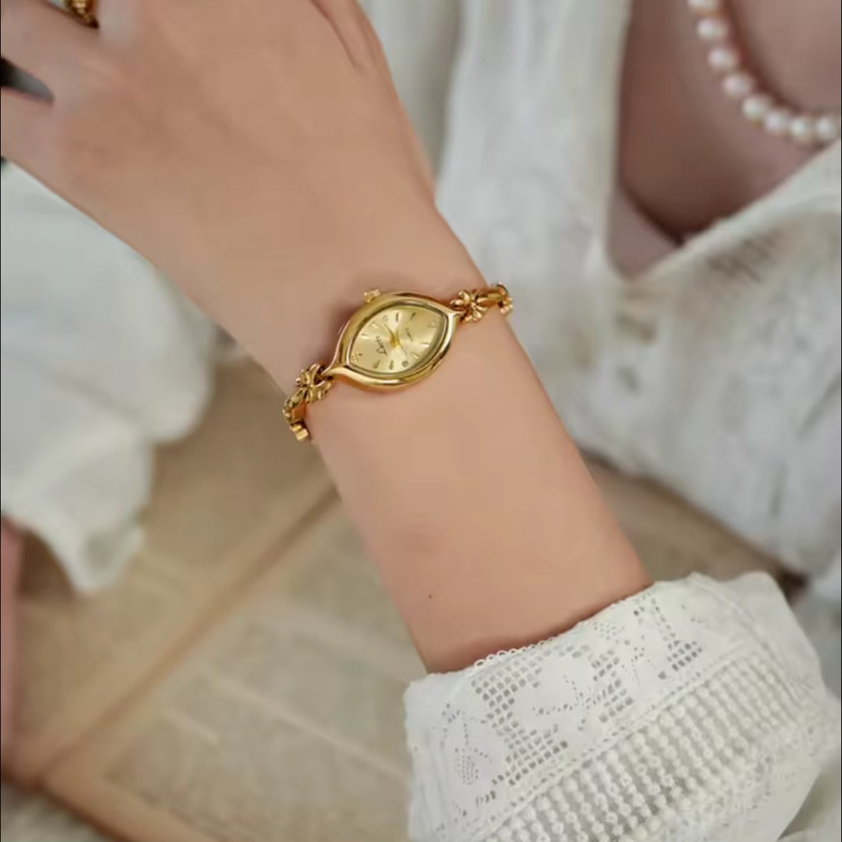 Fiorella - Petal Link Watch